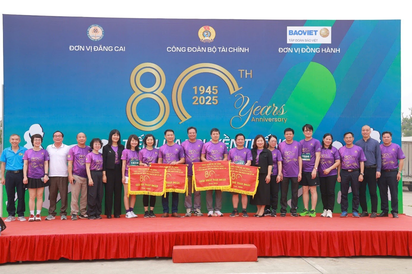 bài tin 12.4.8