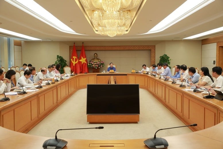 ddn3083-17542845103721512591731-134245_691-140132