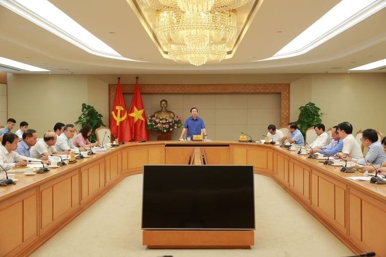 ddn3102-1754284537220759635015-134245_49-140132