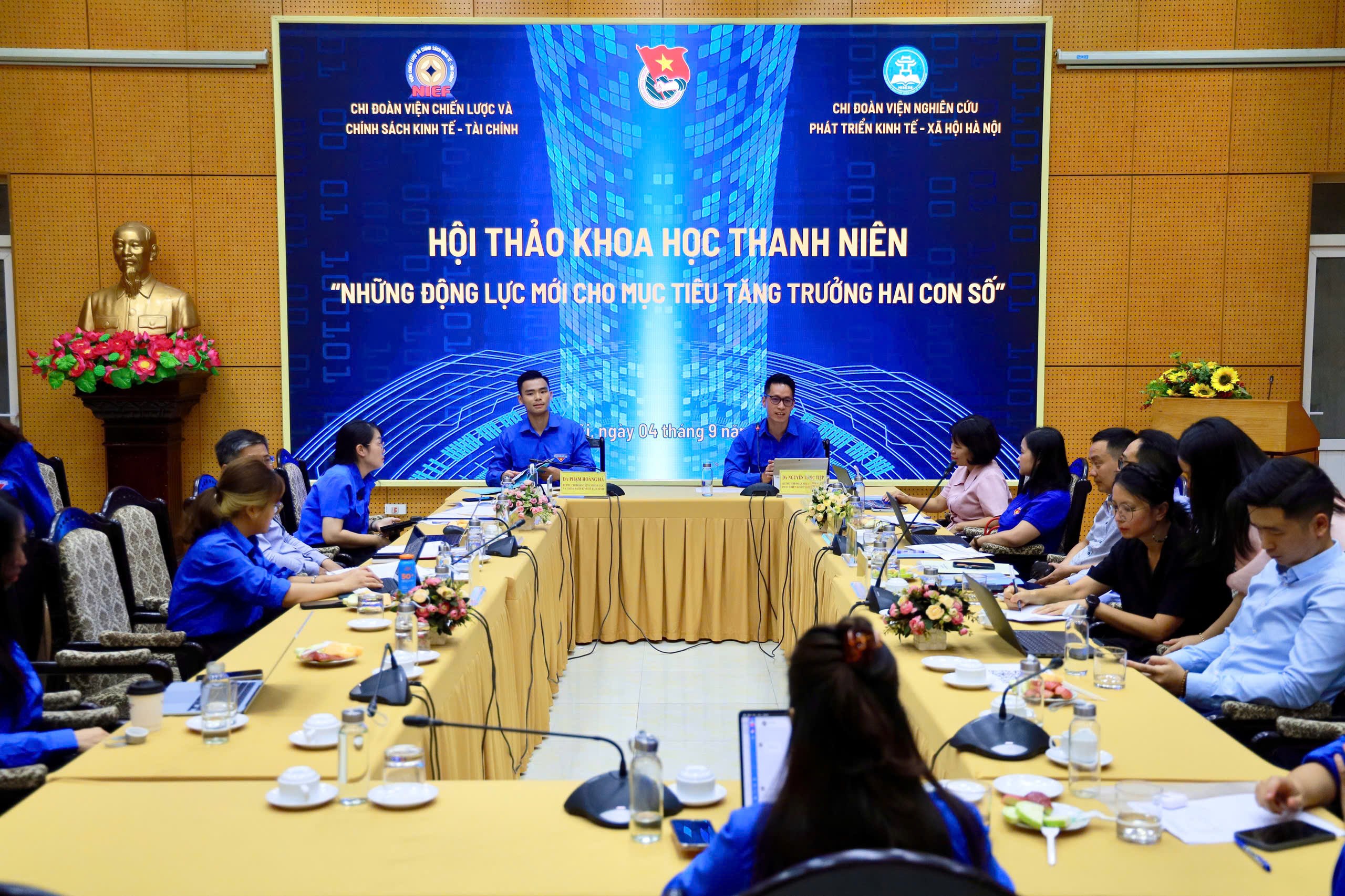 z6977089812212_ba8cd3aba96a10b76ff7c135daab27bd