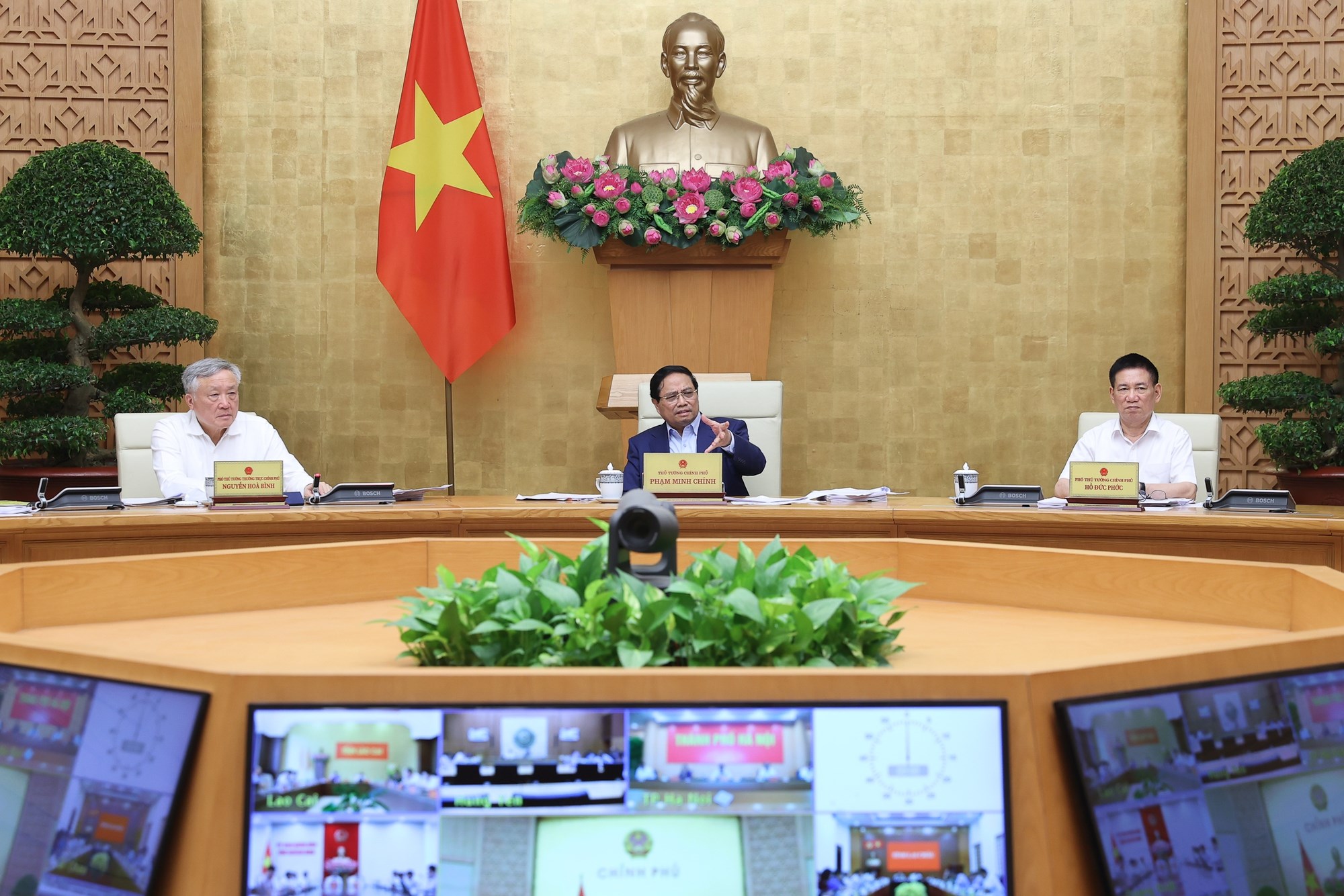 img2319-17596441830471069275364