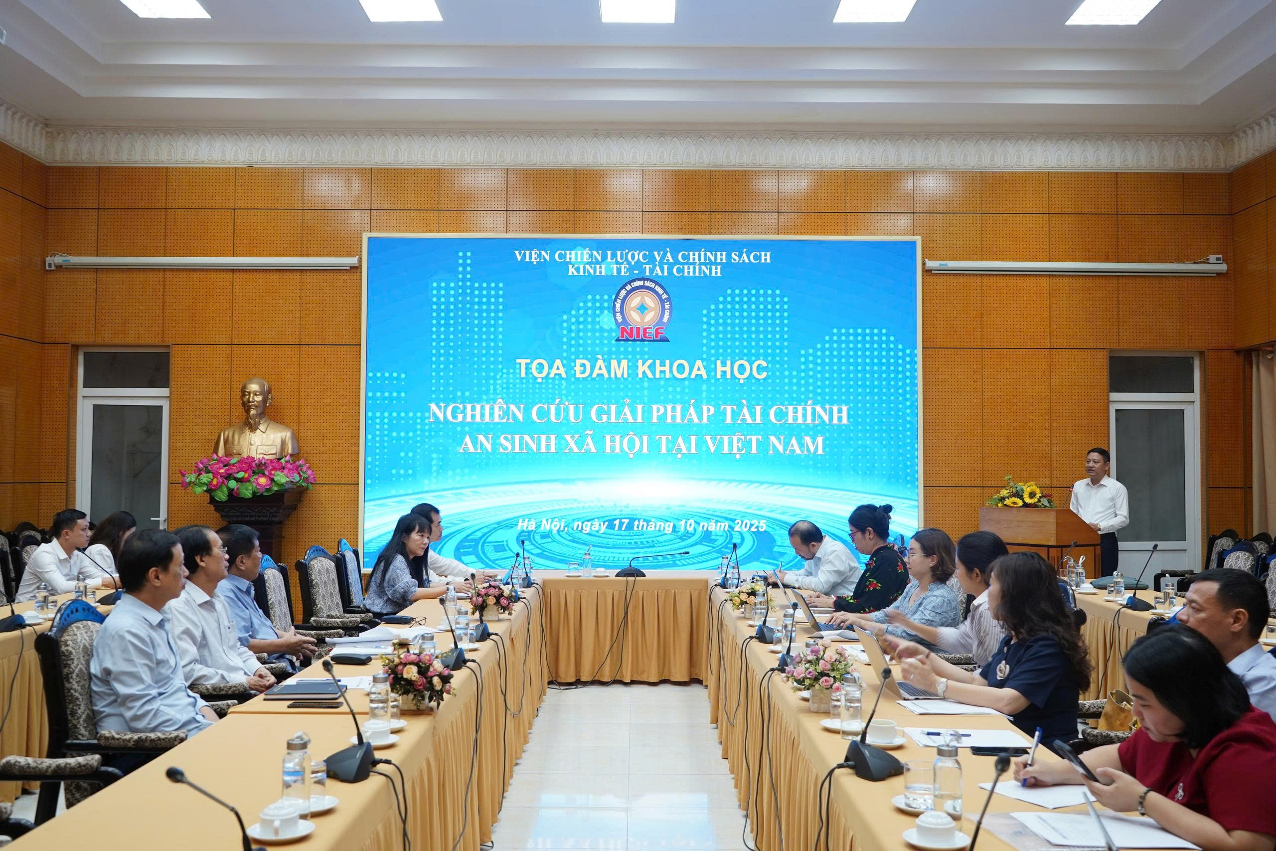 z7126349721102_fcf6c24a5debcc53746557ce6088fd4d