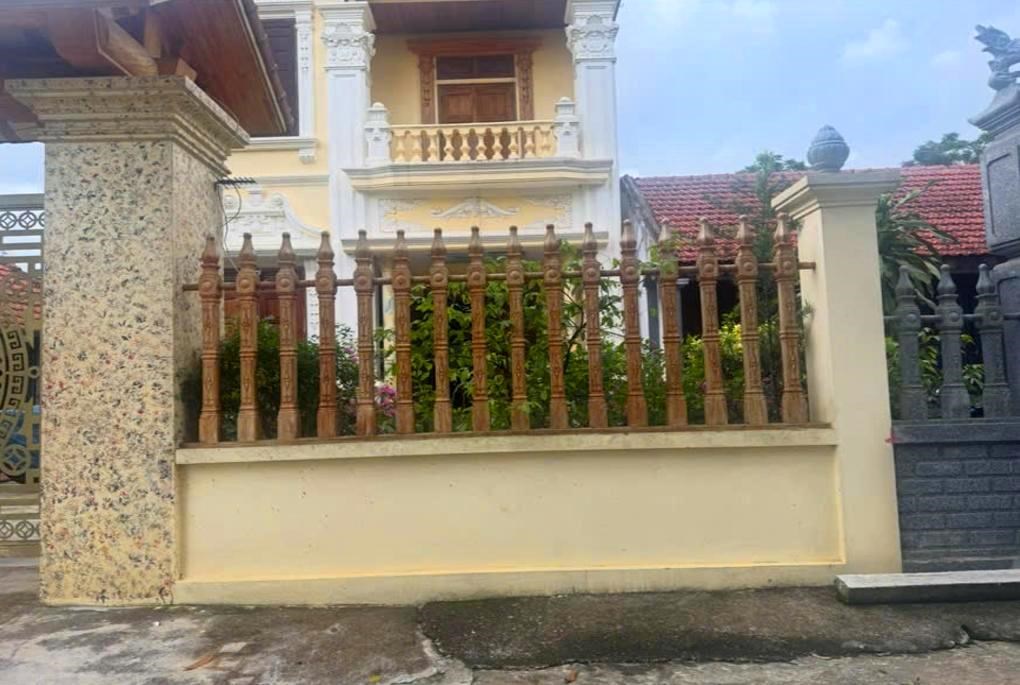 DT39. Nha khang trang