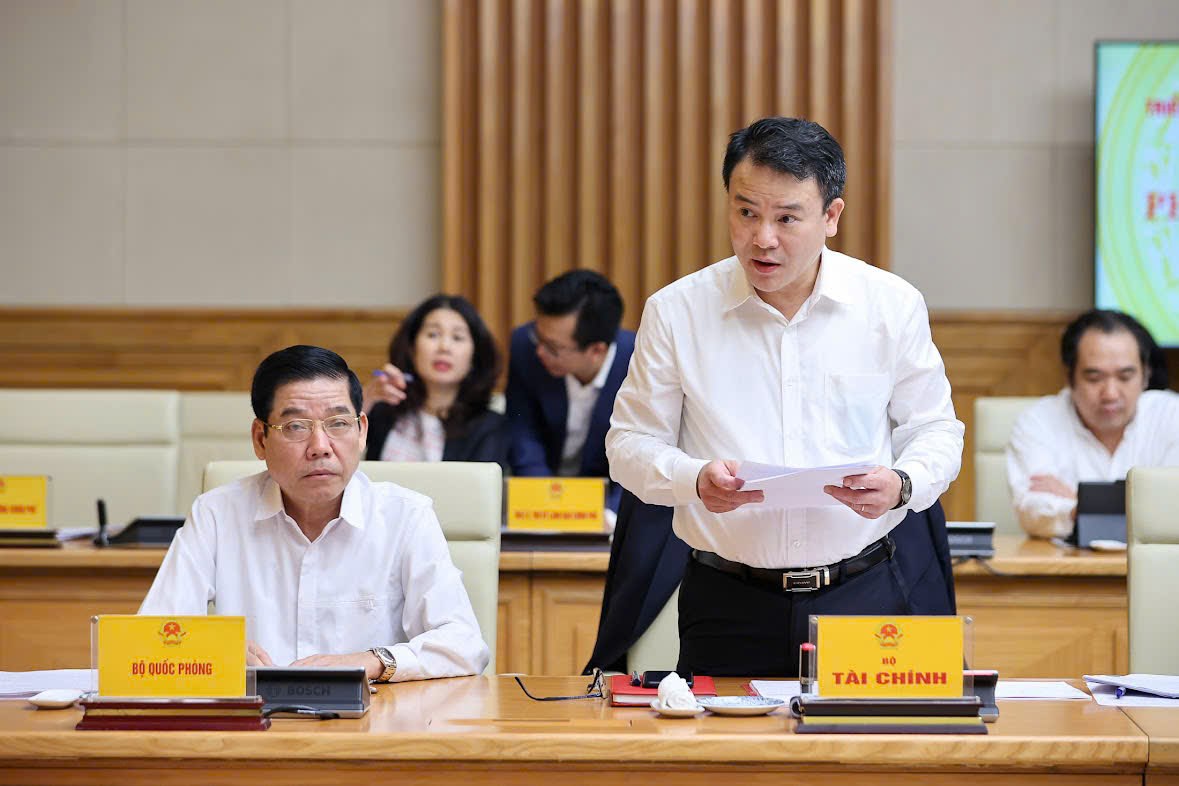 a-phuong-17620031522851100041359