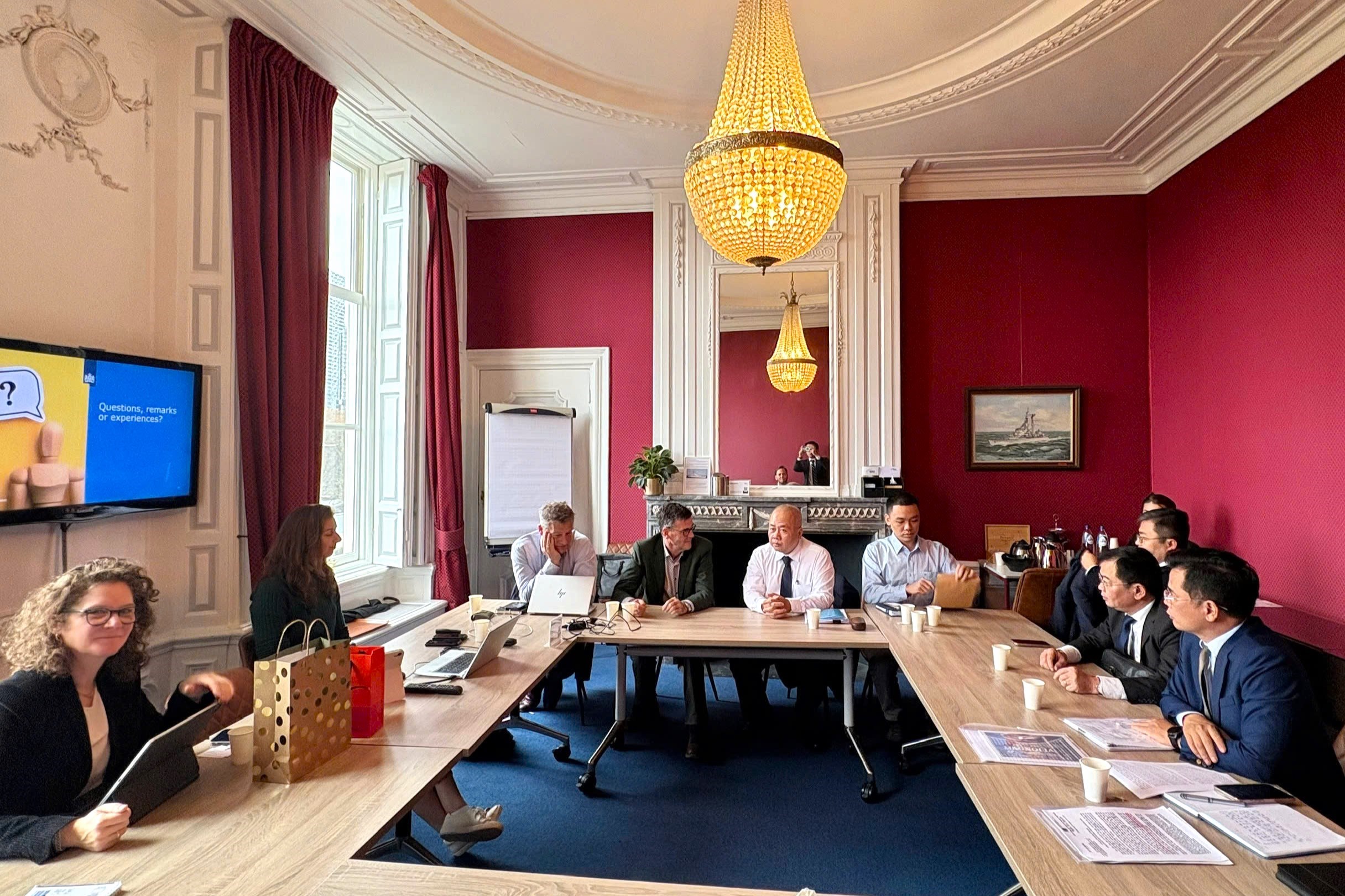 z7184177986356_9812be3a3c1b9f4eb71ba06837d26aec