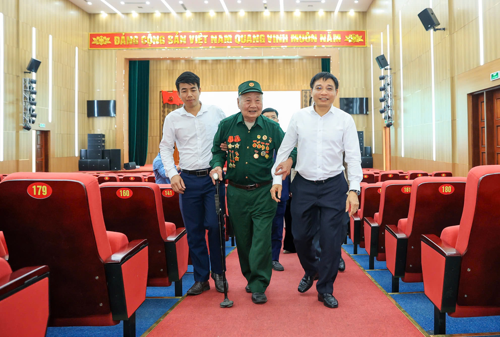 c0ddf064-8660-4866-95c3-350e588a859a