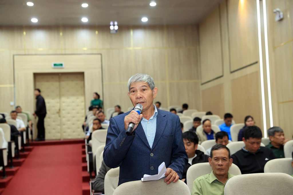 ce6f7e40-e329-40e1-9651-366aa8b6d56a